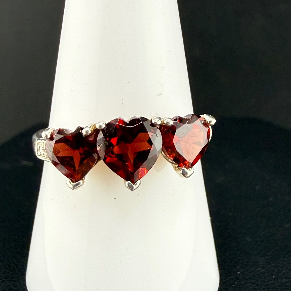 Vintage Sterling Silver Ring Red Heart Triple Stone Size 9